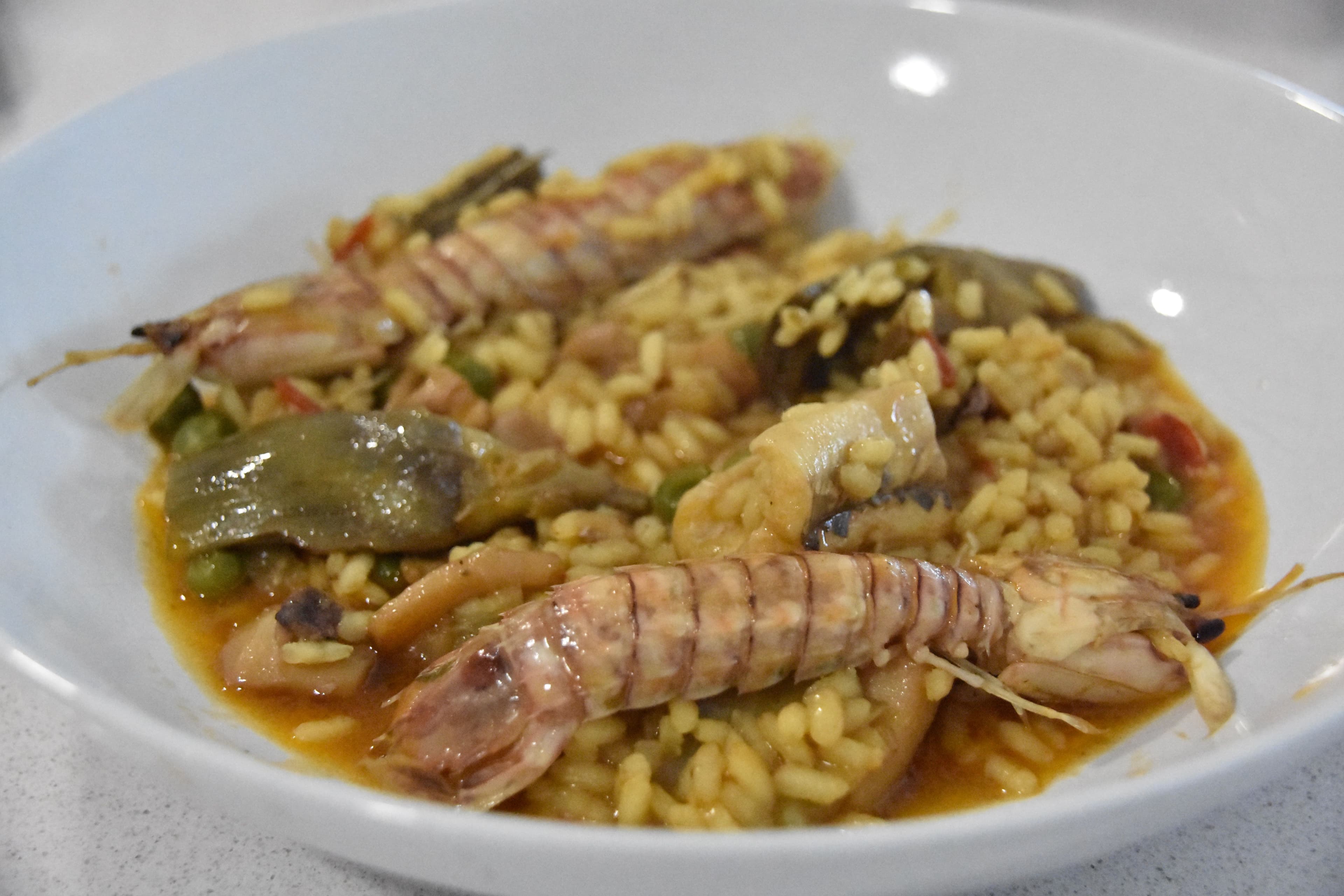 Receta: Arroz con galeras, congrio y alcachofas.