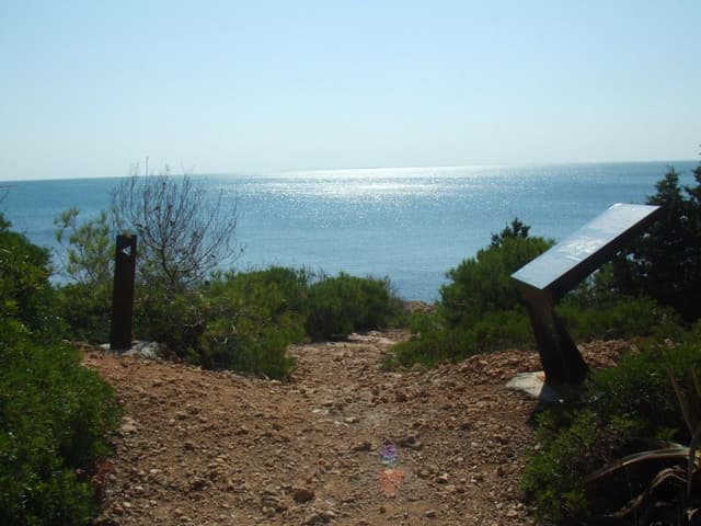  8. Fortifications (Route GR-92)