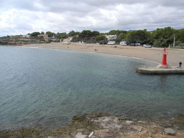  7. "l'Estany" Beach (GR-92 Route)