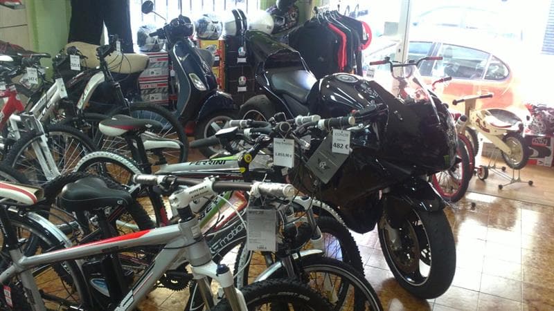 Moto R&R