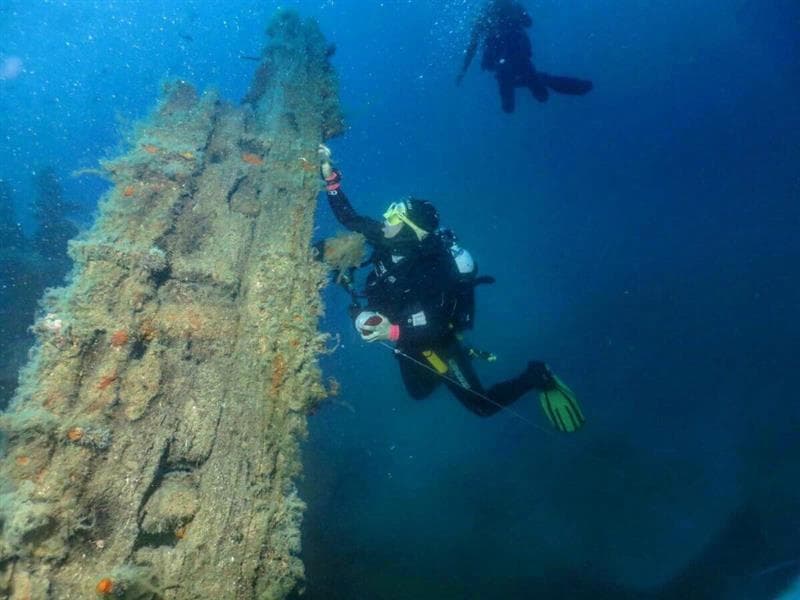 Buceo en barcos hundidos - Ametlla Diving
