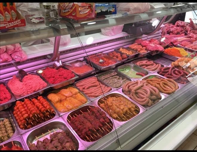 L'Estació butcher shop Halal